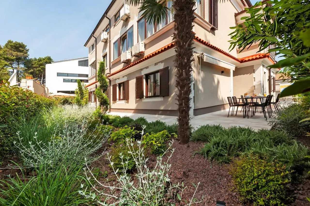 Sunset Residence Rovinj 3*,  Hırvatistan